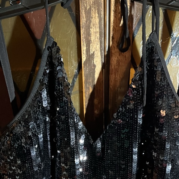 Gudi Black sequin halter mini dress w/ cinching at waist. - Picture 3 of 9